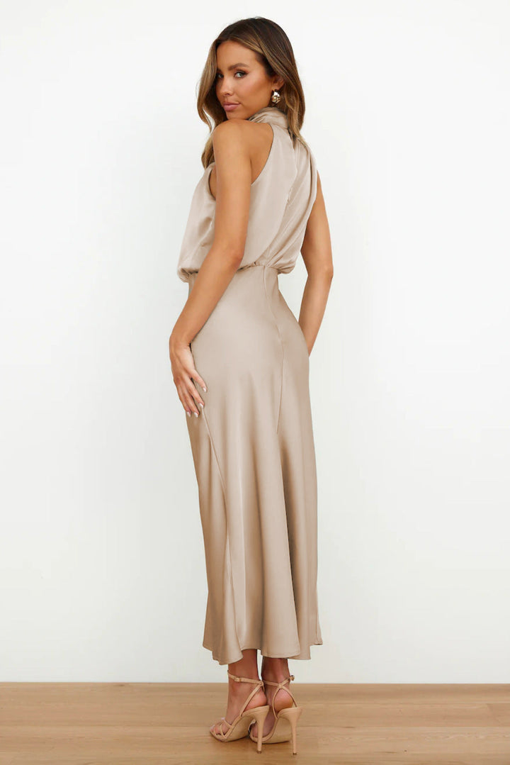 Valeria™ | Long Satin Dress With Neckline